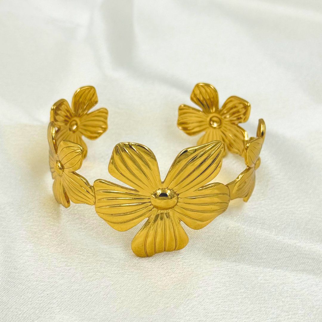 18KT Gold Plated Floral Cuff Bracelet - Atulya Jewellers