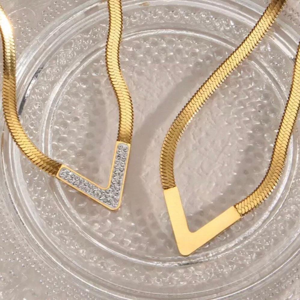 18KT Gold Plated Vee CZ Necklace - Atulya Jewellers