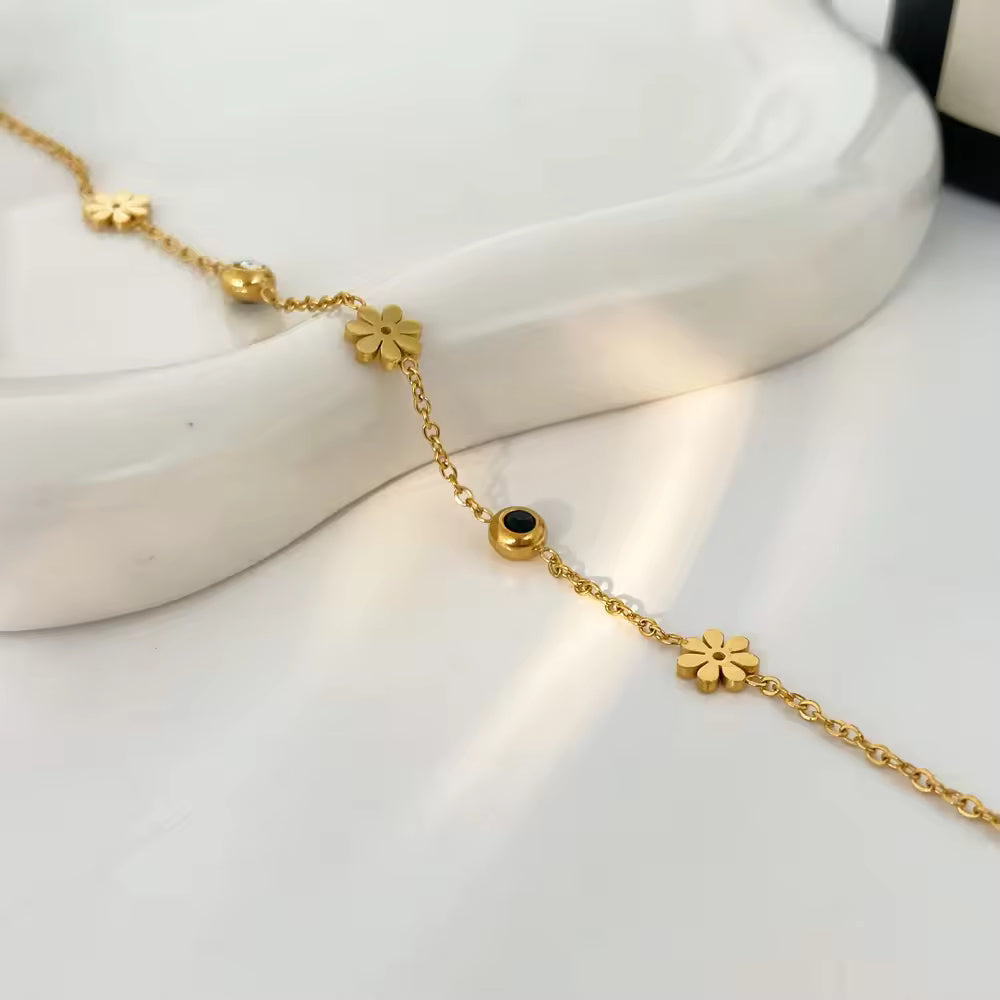 18KT Gold Plated Dainty Daisy Bracelet - Atulya Jewellers