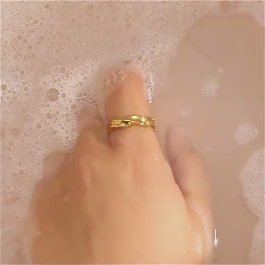 18KT Gold Plated Wave Band Ring