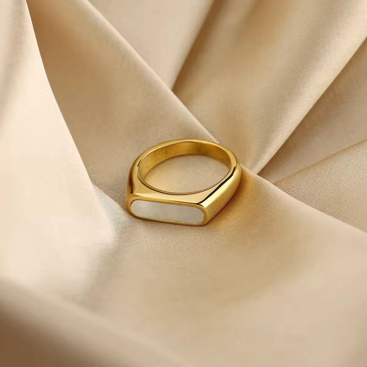 18KT Gold Plated William Ring White - Atulya Jewellers