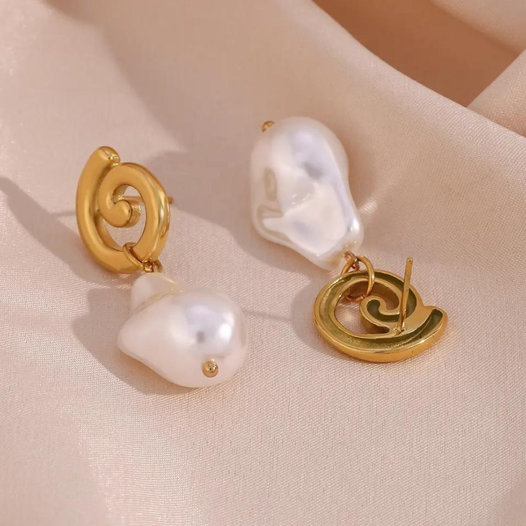 18KT Gold Plated Spiral Pearl Earrings