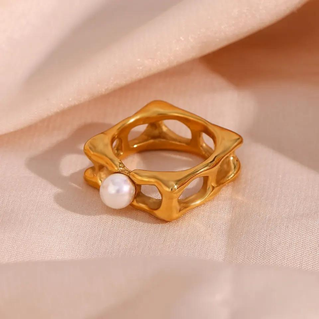 18KT Gold Plated Jade Square Pearl Ring - Atulya Jewellers