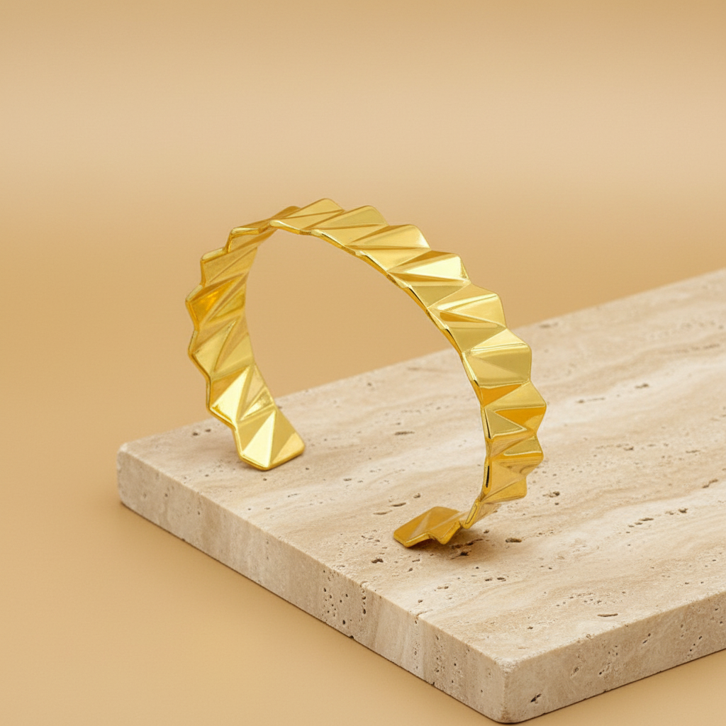 18KT Gold Plated Zig-Zag Cuff Bracelet