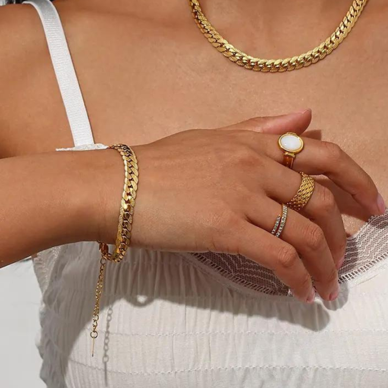 18KT Gold Plated Kathie Bracelet - Atulya Jewellers