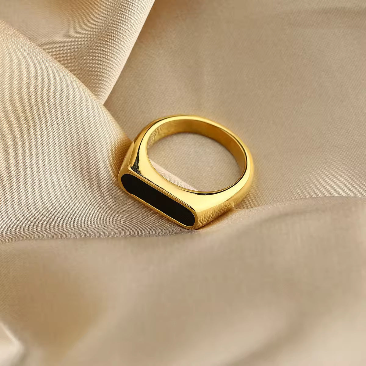 18KT Gold Plated William Ring Black - Atulya Jewellers