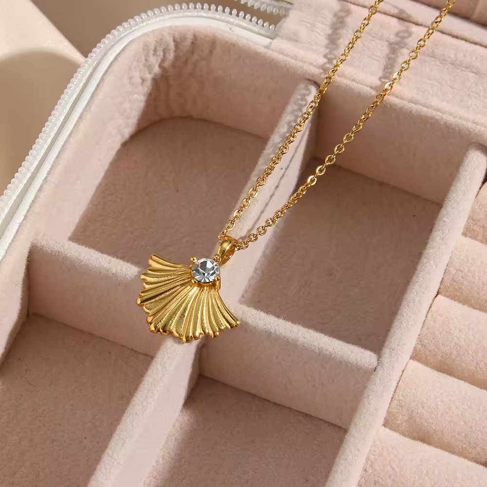 18KT Gold Plated Shell Necklace