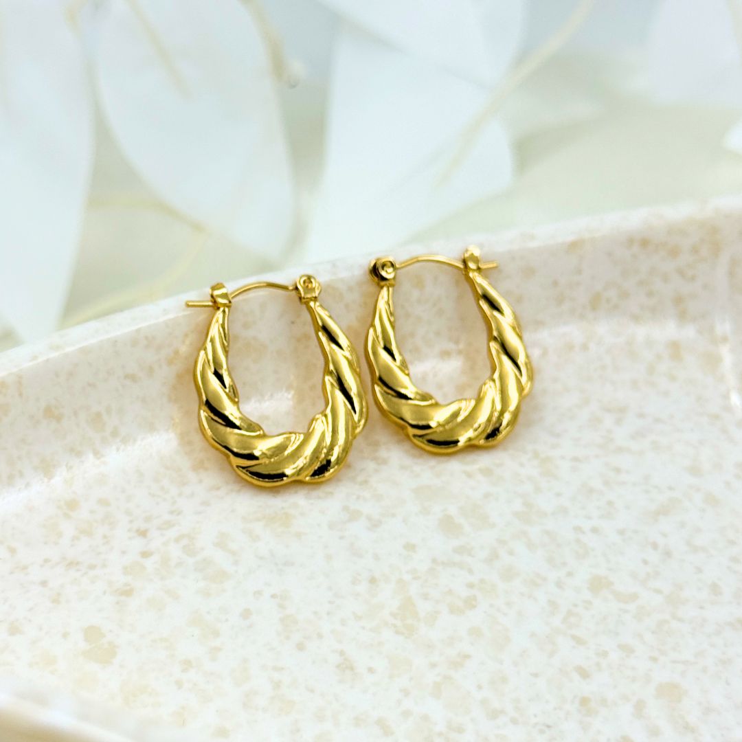 18KT Gold Plated Twisted Oval Hoops