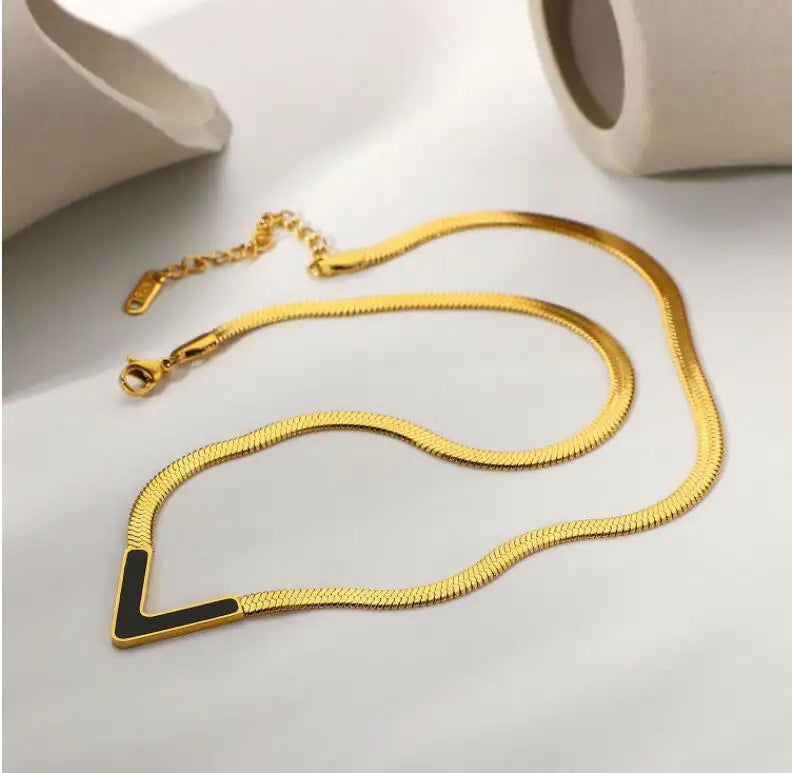 18KT Gold Plated Vee CZ Necklace Black - Atulya Jewellers