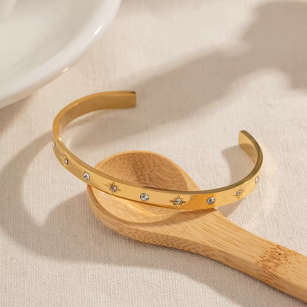 18KT Gold Plated Zoya Cuff Bracelet - Atulya Jewellers
