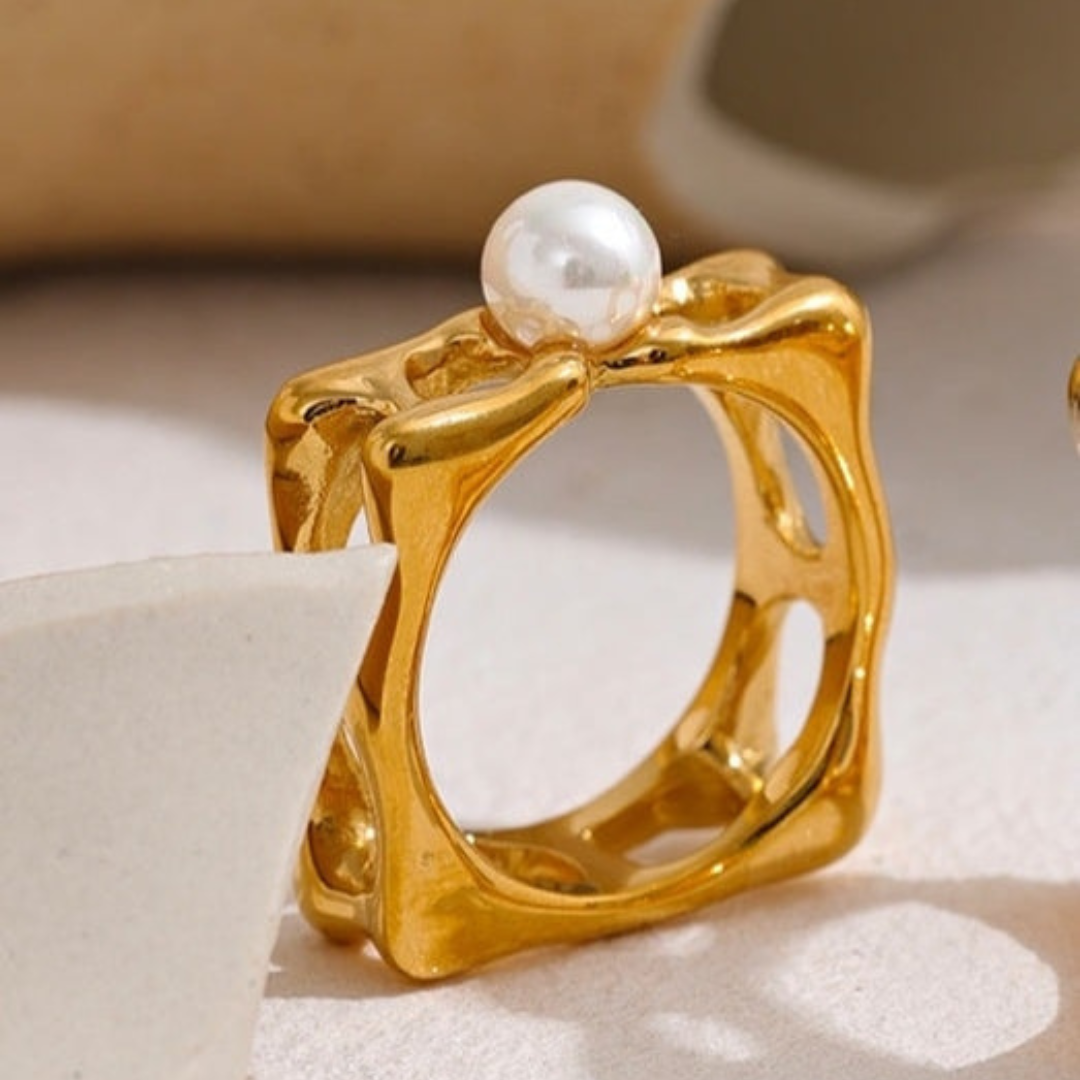 Jadau Cocktail Ring | 22K Gold | Pearl Ring For Women