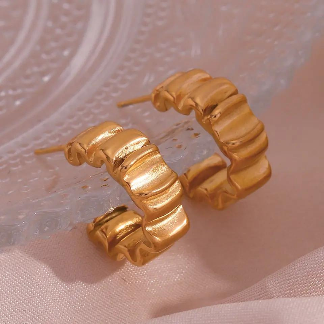 18KT Gold Plated Wave Hoop Earrings - Atulya Jewellers